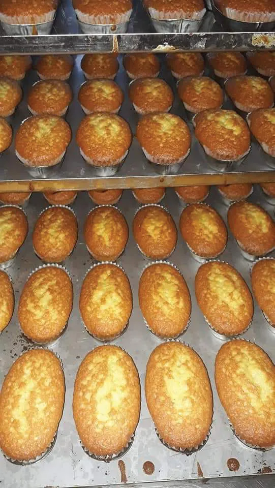 ماكينة انتاج كب كيك (كب كيك ،مافين ، باوندر ، سبونج، انجليش)